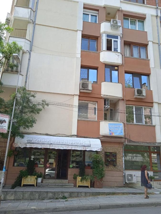 Джессика Апартмент Veliko Tárnovo Exterior foto